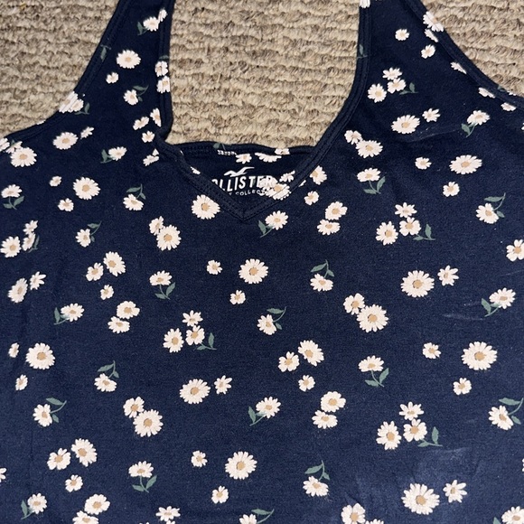 Hollister Floral Halter Top Size L - Picture 2 of 3